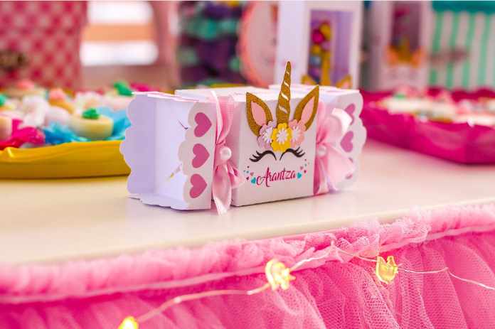 🦄 25 Magical Ideas For A Unicorn 1st Birthday Party - Unicorn Yard